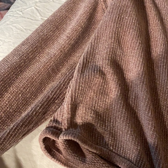 American eagle sweater - Picture 3 of 4